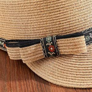 Chapeau de newsboy rétro britannique pour la protection solaire estivale, casquette beret anti-UV, chapeau de voyage Fedora avec fleur et nœud - Product Image 4