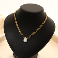 Ensemble collier, bracelet et bague en acier inoxydable de haute qualité plaqué or 18 carats, avec chaîne cubaine simple en forme de goutte d'eau et incrustations de strass