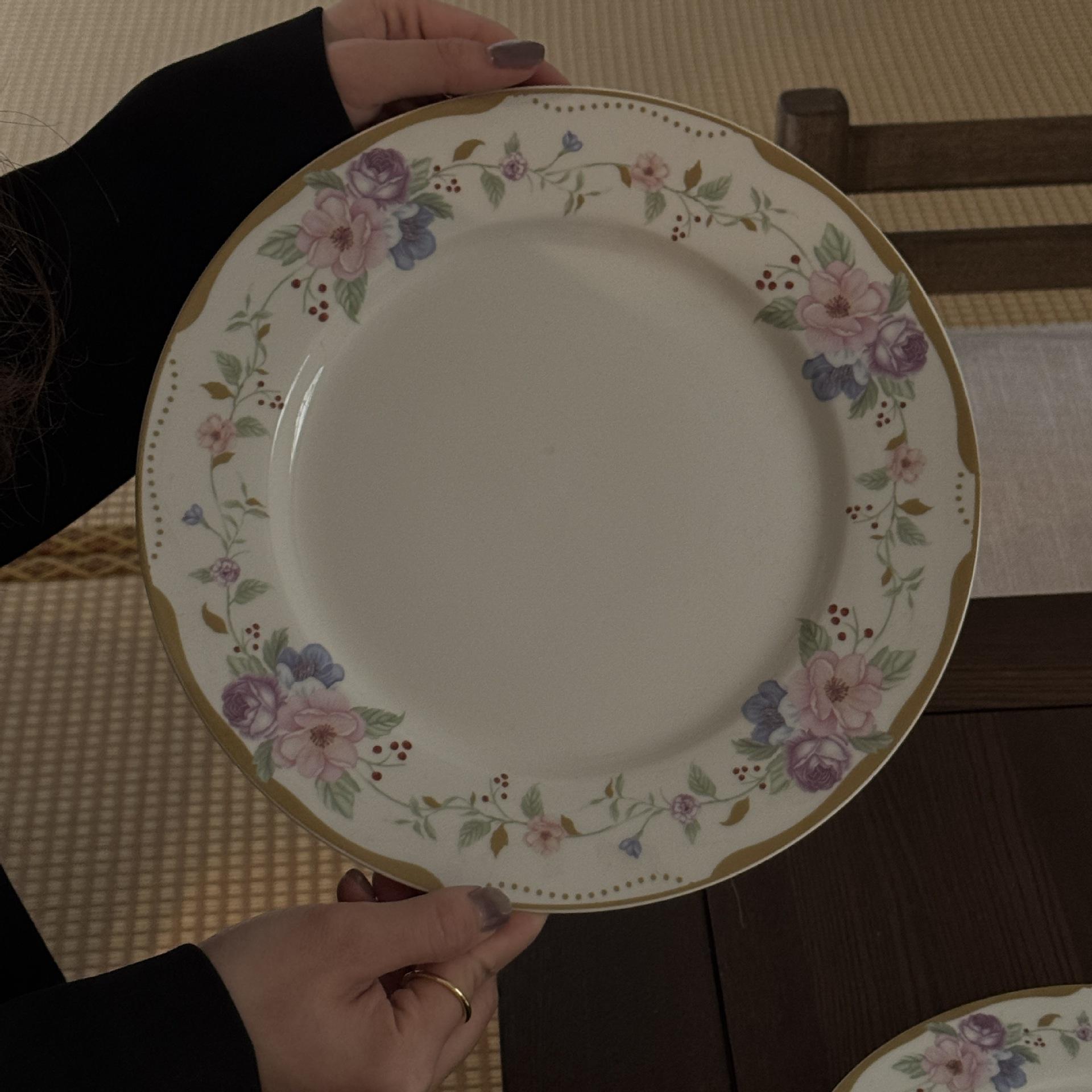 "Flowers Bloom like Gold 10-inch plate 23*2.5.