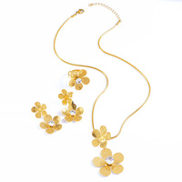 Ensemble de bijoux classique de luxe en acier inoxydable, cinq pétales, personnalisé, pour femmes, fiançailles, mariage, fête, collier tendance tout-aller