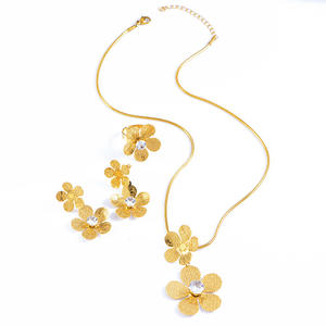 Ensemble de bijoux classique de luxe en acier inoxydable, cinq pétales, personnalisé, pour femmes, fiançailles, mariage, fête, <span class=keywords><strong>collier</strong></span> tendance tout-aller - Product Image 4