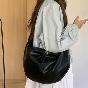 Sac à bandoulière pour femme en cuir souple grande capacité, style minimaliste, marron, noir, blanc, fermeture éclair, usage quotidien - Product Image 2