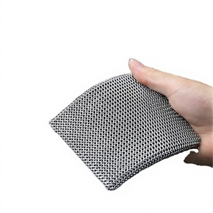 Éponge à récurer en maille métallique 10x10cm en acier inoxydable 316L de qualité alimentaire, anti-coupure, texture lisse et complète, pour le nettoyage du barbecue et du fonte - Product Image 2