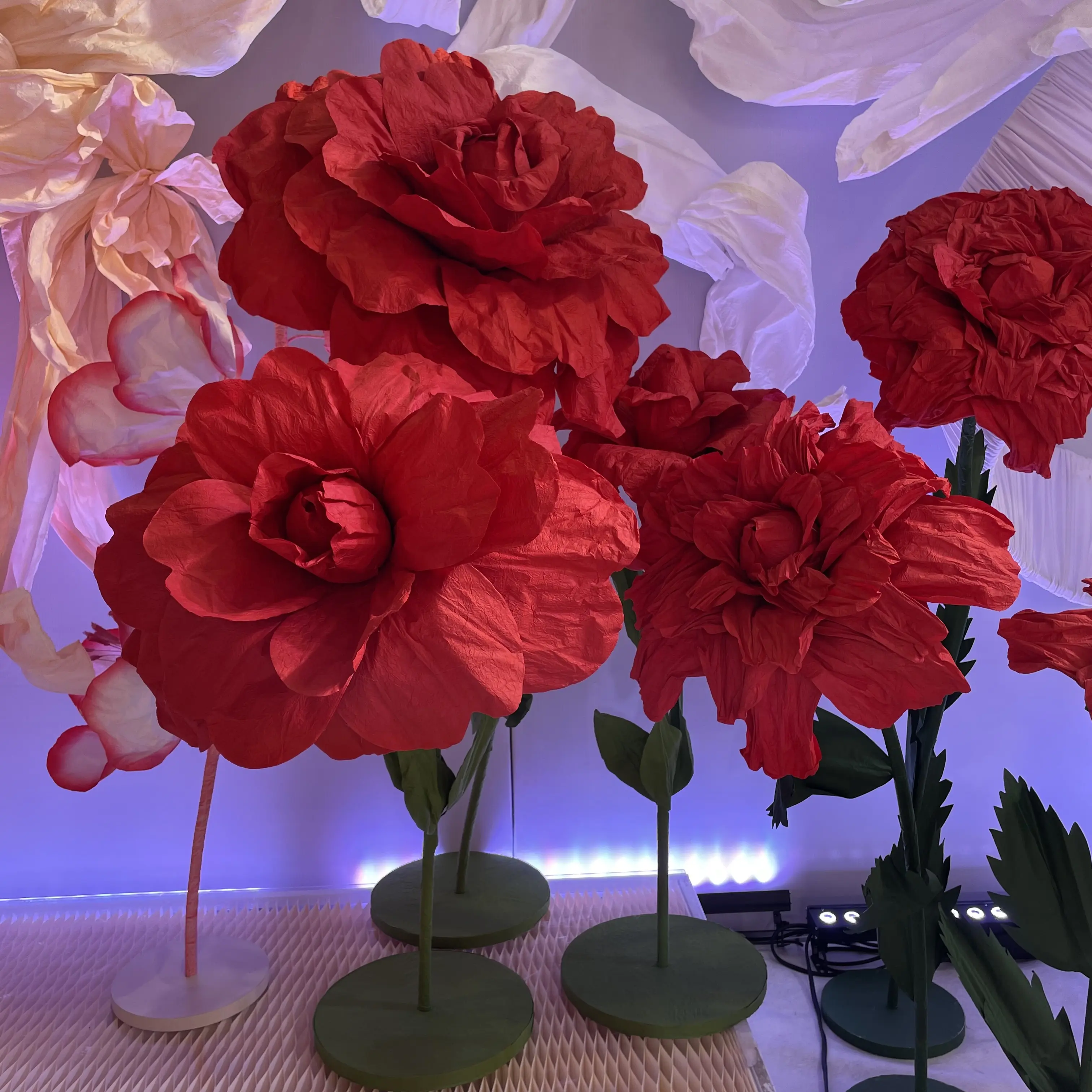 V45 Hochzeits lieferant Künstliche Blumen Großes Papier Riesen blumen und Pflanzen Dekorative Blumen für Hochzeits feier