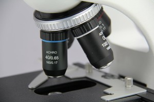 <span class=keywords><strong>Microscope</strong></span> <span class=keywords><strong>optique</strong></span> biologique binoculaire pour laboratoire hospitalier - Product Image 2
