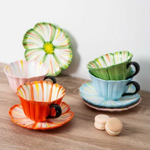 Juego de Taza y Platillo de Café de Cerámica Vintage de 250 ml, Diseño Floral Estilo Americano, Incluye Bandeja y Caja, Ideal para Fiestas y Té de la Tarde - Product Image 1