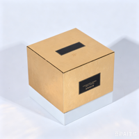 Boîte cadeau rigide en papier doré haut de gamme personnalisée avec gaufrage et couvercle à fenêtre noire scintillante pour bougie