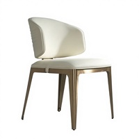 Chaise de restaurant moderne de luxe J2S avec cadre en bois et siège rembourré pour hôtel, café et projets commerciaux