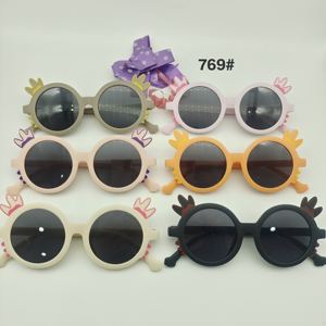 Lunettes <span class=keywords><strong>de</strong></span> soleil pour enfants à la mode avec logo personnalisé Lunettes <span class=keywords><strong>de</strong></span> soleil rondes colorées pour enfants 2024 - Product Image 3