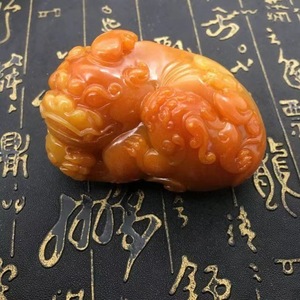 Pieza antigua de piedra Shoushan para llevar en la mano, pieza de Pixiu madre e hijo para llevar en la mano, placa de paisaje de jade con dragón amarillo, Ruyi Pixiu - Product Image 1