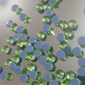Zk nhà máy bán hàng trực tiếp Chất lượng cao đóng gói Tinh thể thủy tinh strass SS10 Peridot nhiệt cố định Rhinestone bán buôn - Product Image 5