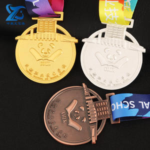 ออกแบบเหรียญรางวัลกีฬา 3 มิติ โลหะผสมสังกะสีเคลือบทอง สำหรับการแข่งขันมาราธอน หรือกีฬาอื่นๆ ตามแบบที่คุณต้องการ  ออกแบบเองได้  รับทำตามสั่ง  เหรียญรางวัลโลหะ 3 มิติ สำหรับมหาวิทยาลัย ประเทศกานา ประเทศอียิปต์ - Product Image 5