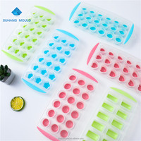 Plateaux à glaçons en plastique sans Bpa Plateaux à glaçons avec support et couvercles à 18 grilles