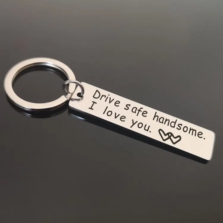 2020 Hot Custom Promotion Geschenk Edelstahl Schlüssel anhänger w Drive Safe Hübsch Ich liebe dich Personal isierte Buchstaben Schlüssel bund