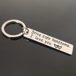 2020 Hot Custom Promotie Geschenk Rvs Sleutelhanger W Drive Veilig Knappe I Love U Gepersonaliseerde Brieven Sleutelhanger