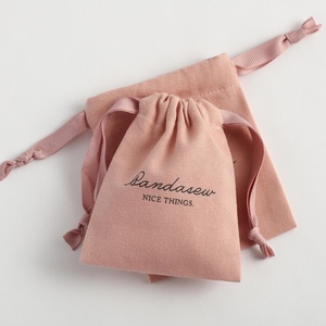 PandaSew Sac à cordon en toile de coton rose foncé avec logo personnalisé 10x8cm, pochette pour bijoux - Product Image 3