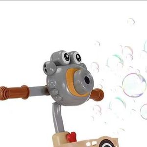 Tricycle pour enfant gris avec pédales et barre de poussée pour les enfants de 2 à 6 ans - Product Image 4
