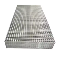 3mm 2x4 3x3 5x5 Cage carrée en fer à mailles soudées pour lapin Panneau de mailles soudées en acier galvanisé à chaud