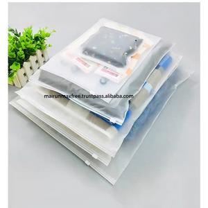 Sacs d'expédition épais, durables, recyclables, imperméables, biodégradables, avec impression de logo personnalisée, pour l'emballage de vêtements et de chaussures. - Product Image 5