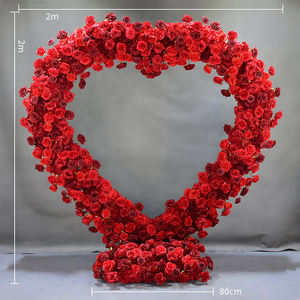 ซุ้มดอกไม้ประดิษฐ์สำหรับตกแต่งงานแต่งงาน รูปทรงหัวใจ ประดับด้วยดอกกุหลาบสีแดง ทำจากผ้าไหม - Product Image 3
