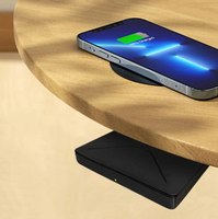 Chargeur sans fil magnétique dissimulé sous le bureau avec construction en aluminium, charge rapide 20W, portée de 50 mm pour hôtels et cafés, téléphones
