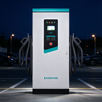 Station de recharge DC ultra-rapide pour véhicules électriques, chargeur EV à double câble pour les zones de stationnement des centrales solaires, écran tactile, arrêt de sécurité, IP54 extérieur