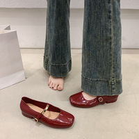Chaussures pour femmes de style français à lacets respirantes douces de couleur unie été printemps extérieur 2025 nouvelles chaussures vintage confortables