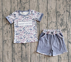 Conjunto de Ropa Personalizado BSSO1838 para Bebé, Camuflaje Gris, Bordado de "Daddy's Buddy", Venta al Por Mayor, Conjunto de Verano de Manga Corta - Product Image 1