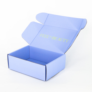 Caja <span class=keywords><strong>de</strong></span> ropa <span class=keywords><strong>de</strong></span> envío <span class=keywords><strong>de</strong></span> papel corrugado <span class=keywords><strong>de</strong></span> lujo, <span class=keywords><strong>precio</strong></span> <span class=keywords><strong>de</strong></span> logotipo personalizado, laminación mate para regalo <span class=keywords><strong>de</strong></span> ropa, <span class=keywords><strong>paquete</strong></span> cosmético - Product Image 4
