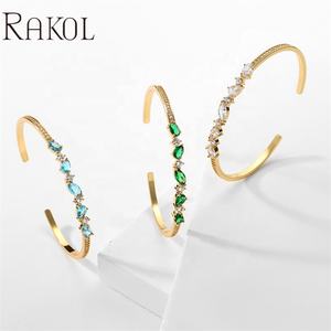 RAKOL BP5164 Zirconia cúbica chapada en oro lujosa joyería de Baguette Esmeralda para mujer pulsera de moda abierta ajustable - Product Image 5