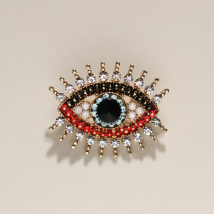 Broche de luxe œil porte-bonheur en alliage de zinc plaqué or avec strass en cristal, bijou unisexe tendance, cadeau - Product Image 4