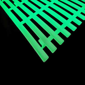 Tapis en plastique pour lapins <span class=keywords><strong>Cage</strong></span> européenne 40*28cm Champ de volaille Tapis en plastique Pièces de rechange gratuites Offre Spéciale haute qualité 15-25 ans - Product Image 3