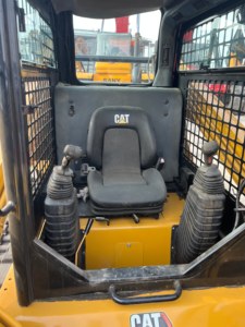 Chargeuse sur chenilles d'occasion CAT 299D3, machine Caterpillar d'origine fiable, inspection complète avant expédition. - Product Image 5