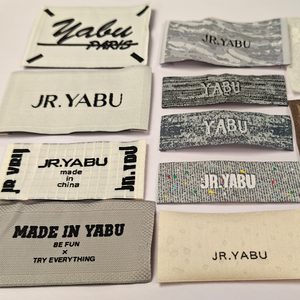 JINRUI Katlamalı Dokuma Giysi Etiketi, Kumaş Bakım Etiketi, Özel Logo Baskılı Pamuklu Etiketler, Giysi Etiketleri - Product Image 4