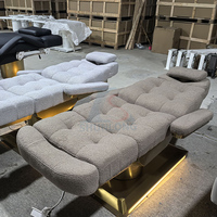 Beauté agneau polaire tissu Salon visage lit cosmétique luxe 3/4 moteurs électrique pied contrôle Table de Massage avec lumière