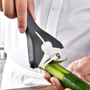 Éplucheur de courgettes 3 en 1 en acier inoxydable, forme en alliage d'aluminium, pour légumes, pommes de terre, tomate, carottes, bouclée, avec couvercle, julienne - Product Image 4