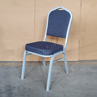 Chaise de banquet empilable moderne en métal pour mariage, restaurant, hôtel, bureau, conférence, événement - Vente en gros