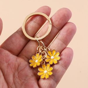 Daisy Flower Keychain for Car Key Souvenir Gifts for Women <b>Men</b> Handbag Pendant <b>Keyrings</b> DIY Jewelry Accessories - Product Image 5