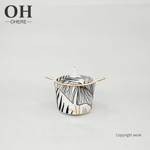 Juego <span class=keywords><strong>de</strong></span> tazas <span class=keywords><strong>de</strong></span> café y platillos <span class=keywords><strong>de</strong></span> lujo <span class=keywords><strong>de</strong></span> alta gama, hojas negras y doradas para vajilla <span class=keywords><strong>de</strong></span> boda, novedad <span class=keywords><strong>de</strong></span> <span class=keywords><strong>2022</strong></span> - Product Image 3