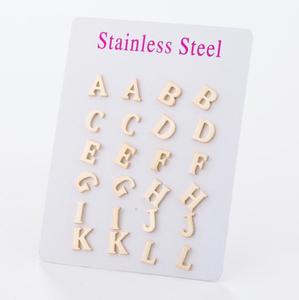 Boucles <span class=keywords><strong>d</strong></span>'oreilles tendance <span class=keywords><strong>et</strong></span> simples en acier inoxydable avec 26 pierres, initiales 'A-Z', plaquées or, pour femmes, pour les soirées - Product Image 3