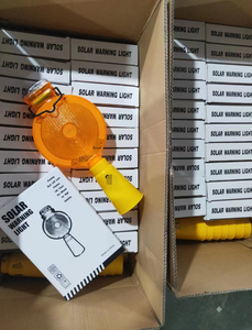 Feux de signalisation jaunes clignotants, lampes solaires à LED d'avertissement, lampes de chantier, cônes de signalisation routière - Product Image 5