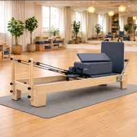 Appareil de Pilates Reformer Professionnel en Bois d'Érable avec Roues pour un Déplacement Facile, Logo Personnalisé, Couleur du Cuir au Choix, Machine de Fitness pour Studio