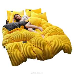 Комплект зимнего бархатного постельного белья - Product Image 5