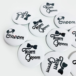 Regalos para <span class=keywords><strong>Despedida</strong></span> <span class=keywords><strong>de</strong></span> Soltera, Botones para el Futuro Novio, Botones para el Equipo del Novio, Botones para el Equipo del Novio en Boda, Recuerdos y Suministros para la Fiesta del Novio - Product Image 5