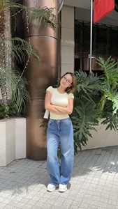 Jeans de mujer con pierna curva – Artículo de moda que realza la figura. Disponible en tallas S-XXL desde Vietnam. - Product Image 5