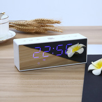 Kustom Logo cermin listrik Desktop Jam tampilan LED Digital jam kalender meja jam untuk rumah kamar tidur dekorasi