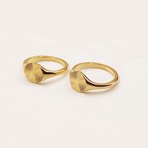Anillo apilable Sunshine para mujer, acero inoxidable Chapado en IP de oro de 18 quilates, regalo de joyería de moda minimalista de alto pulido - Product Image 2