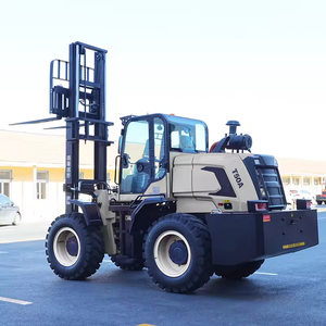 耐用的 3 吨全地形柴油叉车 4WD 农业液压农用叉车 - Product Image 4