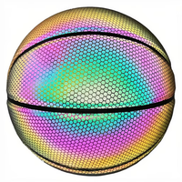 Ballon de basket personnalisé en cuir PU avec logo, holographique, lumineux et réfléchissant dans le noir