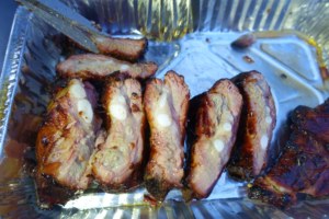 Parrilla de Mesa Compacta de Acero para Asar y Hornear Pizza con Indicador de Temperatura, Diseño Moderno para Uso en Exteriores - Product Image 6